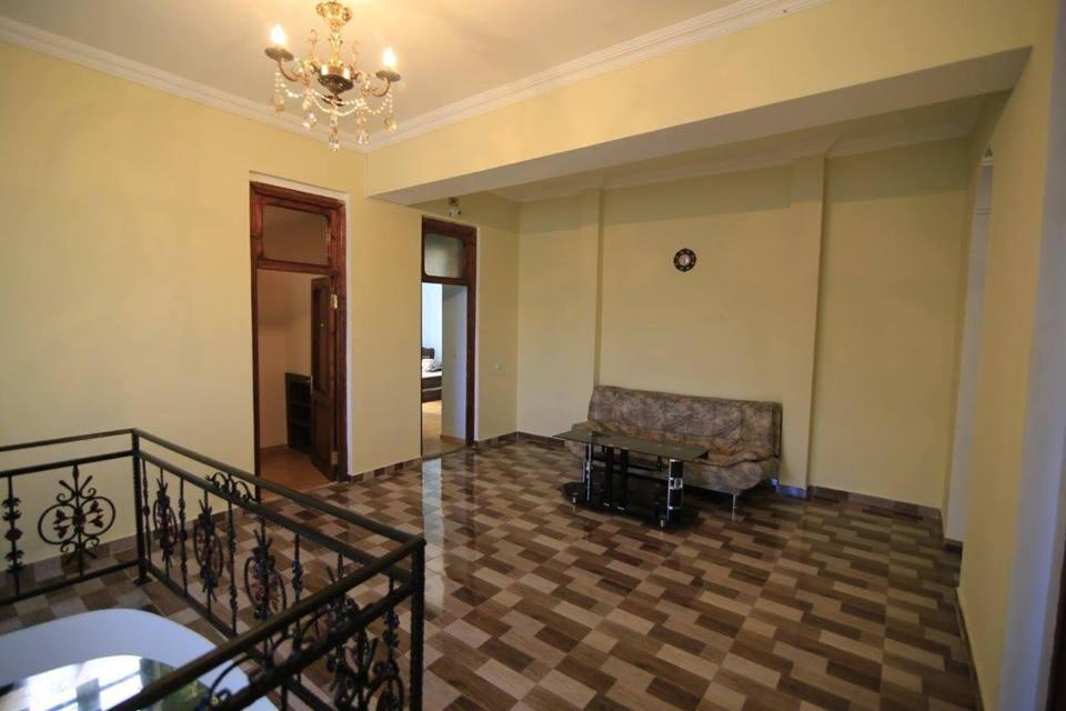 Hotel Tedi Kvareli Buitenkant foto