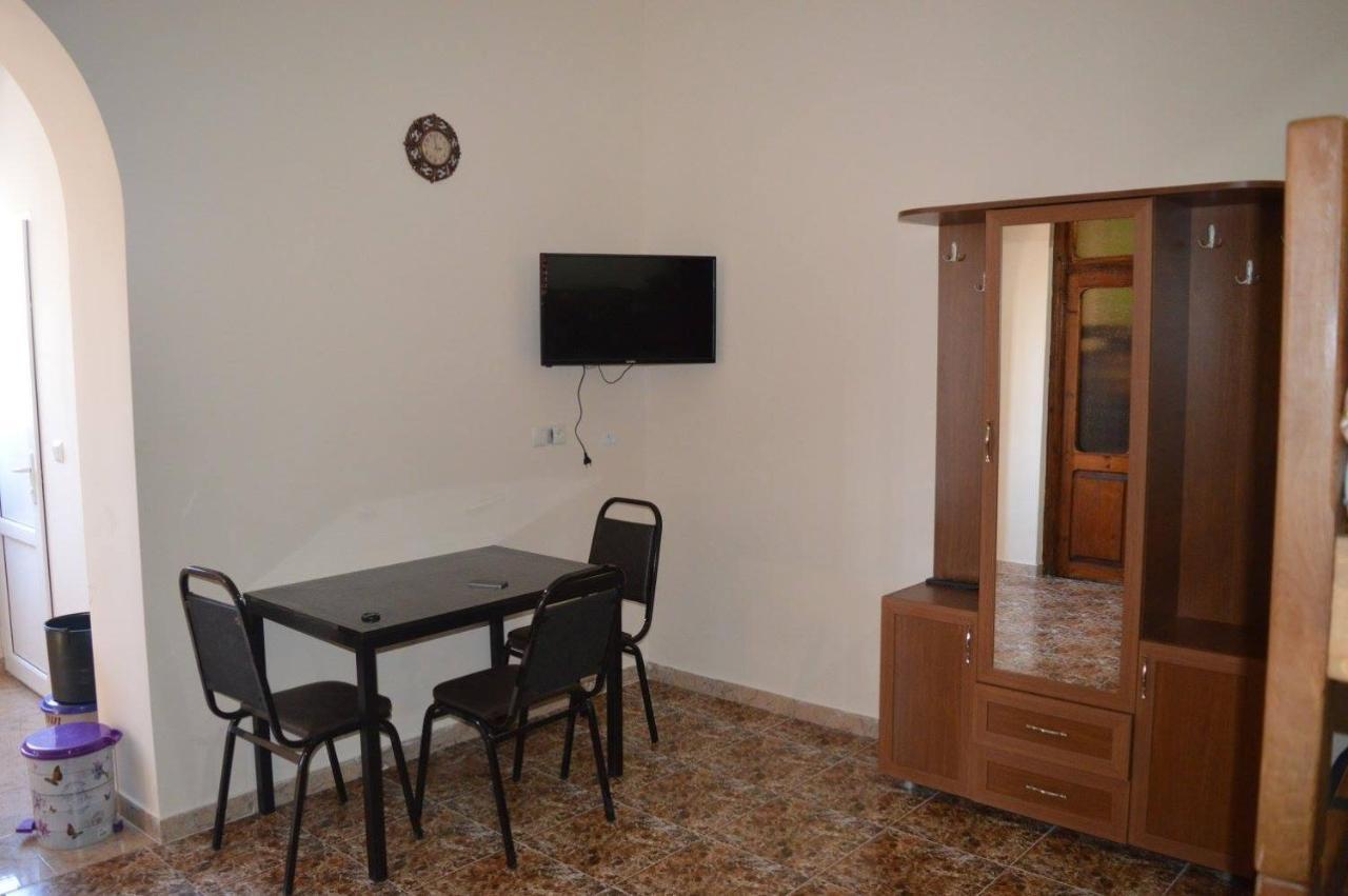 Hotel Tedi Kvareli Buitenkant foto