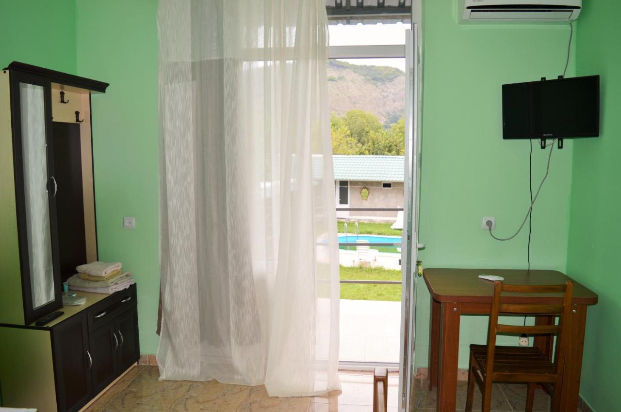 Hotel Tedi Kvareli Buitenkant foto