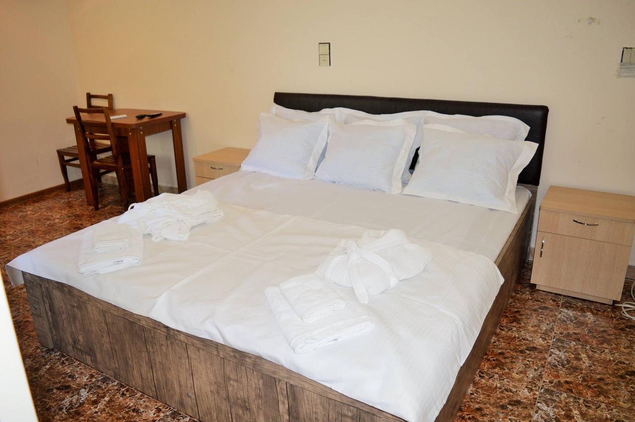 Hotel Tedi Kvareli Buitenkant foto